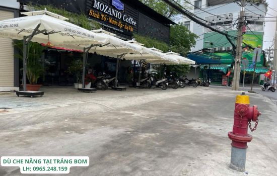 dù che nắng tại bến cát