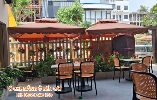 ô che nắng ở bến cát