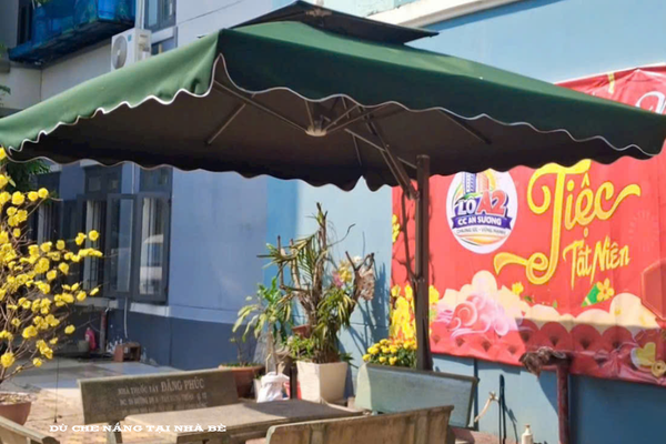 dù che nắng ở nhà bè