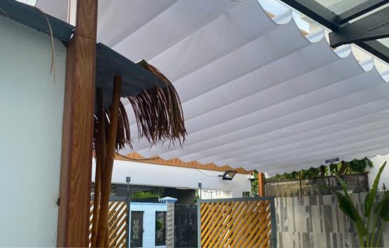 làm mái hiên ở thủ đức