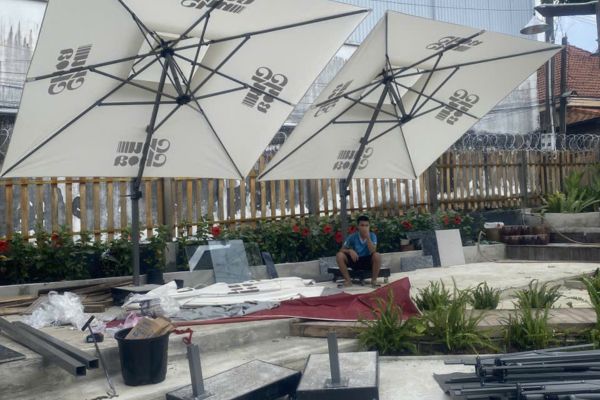 dù che quán cafe nha trang
