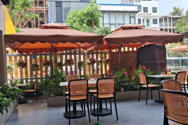 dù che quán cafe nha trang